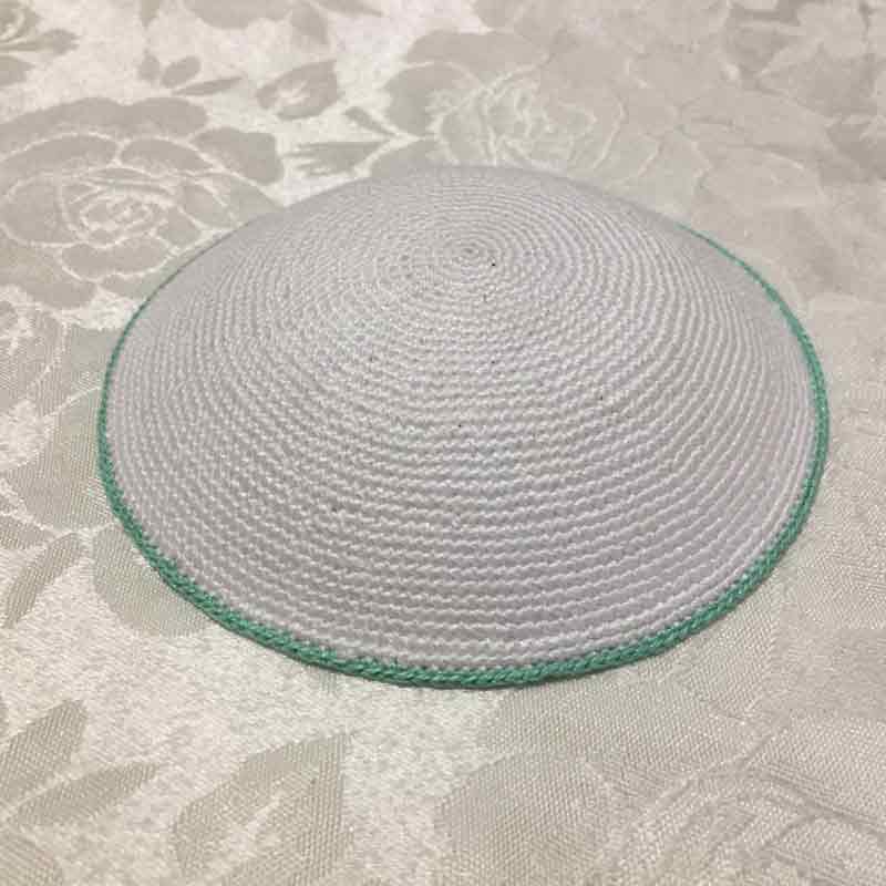 כיפה סרוגה עם פס 13.5 ס"מ דגם 378