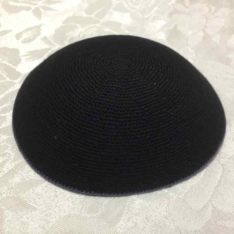 כיפה סרוגה עם פס 15.5 ס"מ דגם 586