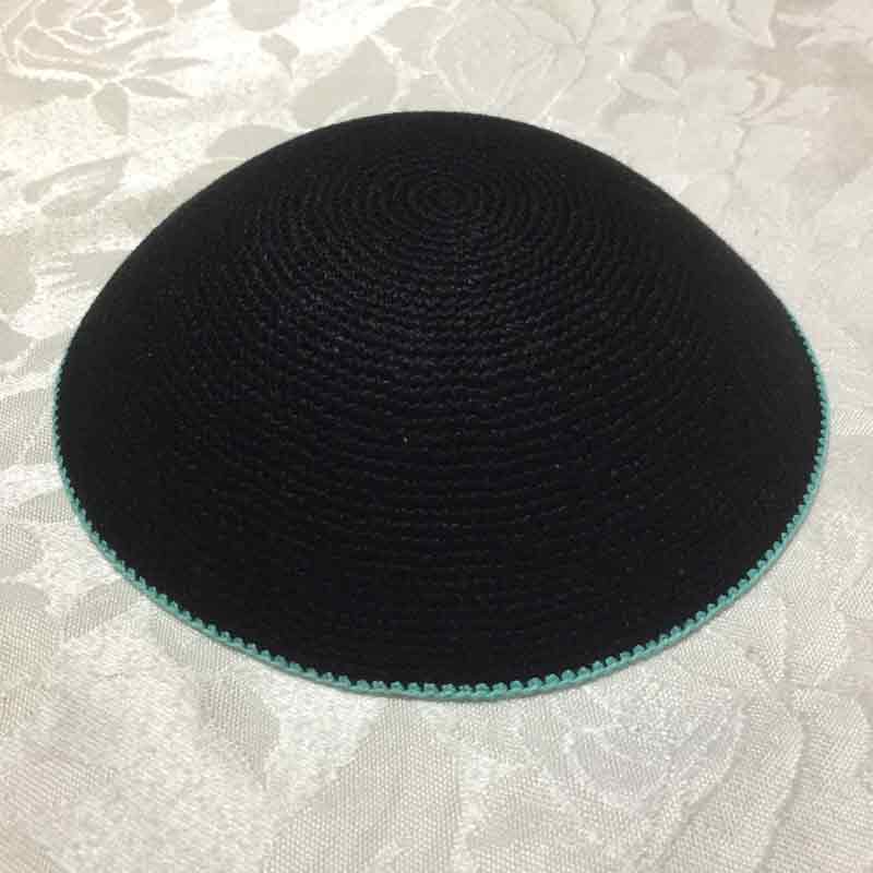 כיפה סרוגה עם פס 16 ס"מ דגם 615