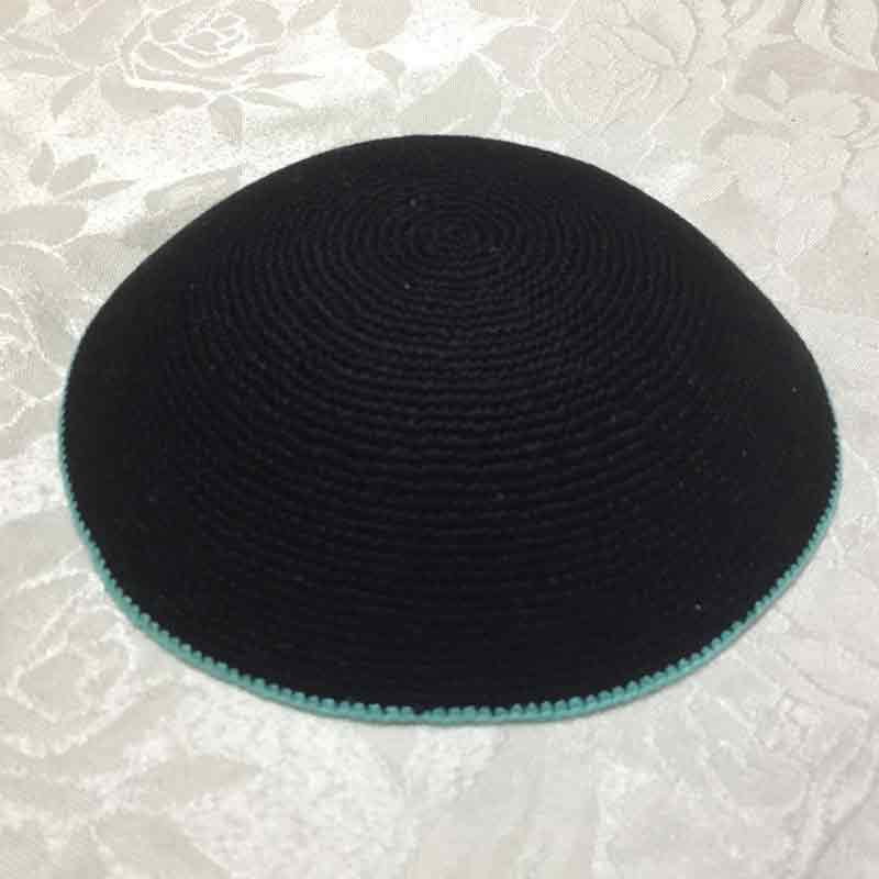 כיפה סרוגה עם פס 16 ס"מ דגם 621