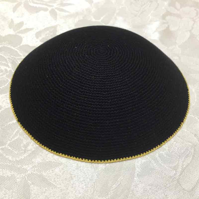 כיפה סרוגה עם פס 16 ס"מ דגם 660