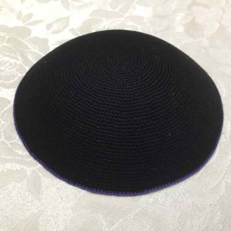 כיפה סרוגה עם פס 16.5 ס"מ דגם 700