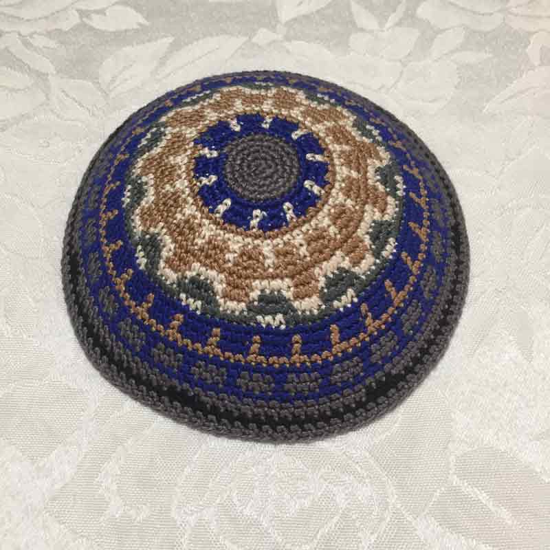 כיפה עבודת יד 13.5 ס"מ דגם 131