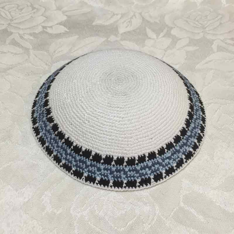 כיפה עבודת יד 14.5 ס"מ דגם 221