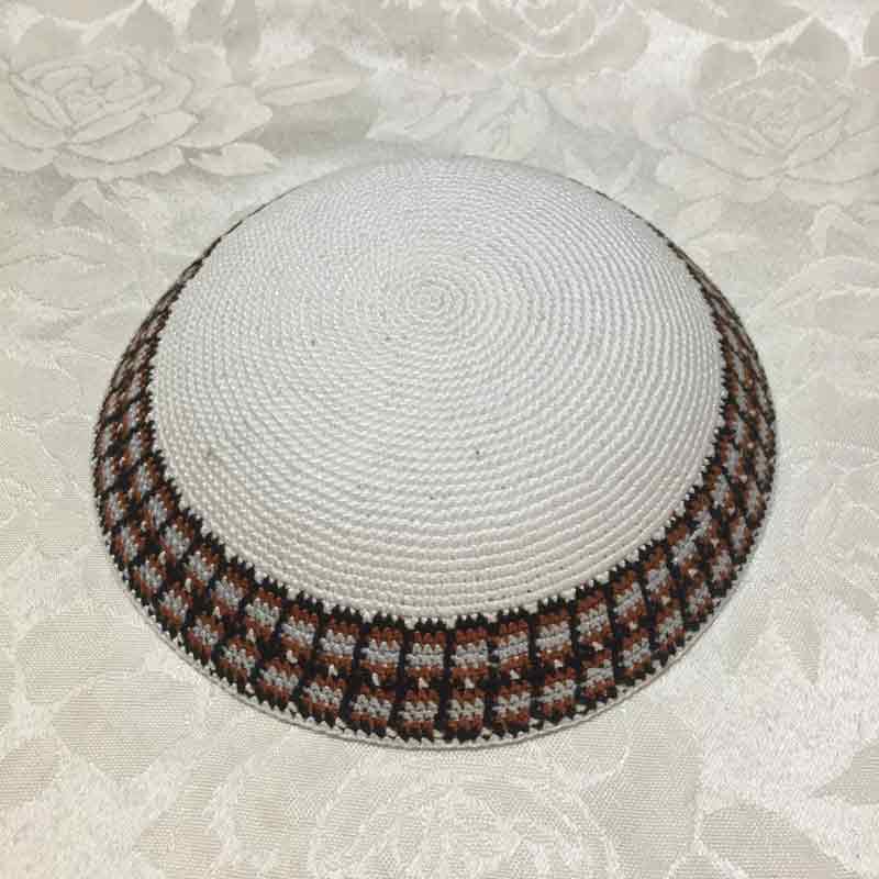 כיפה עבודת יד 16.5 ס"מ דגם 448