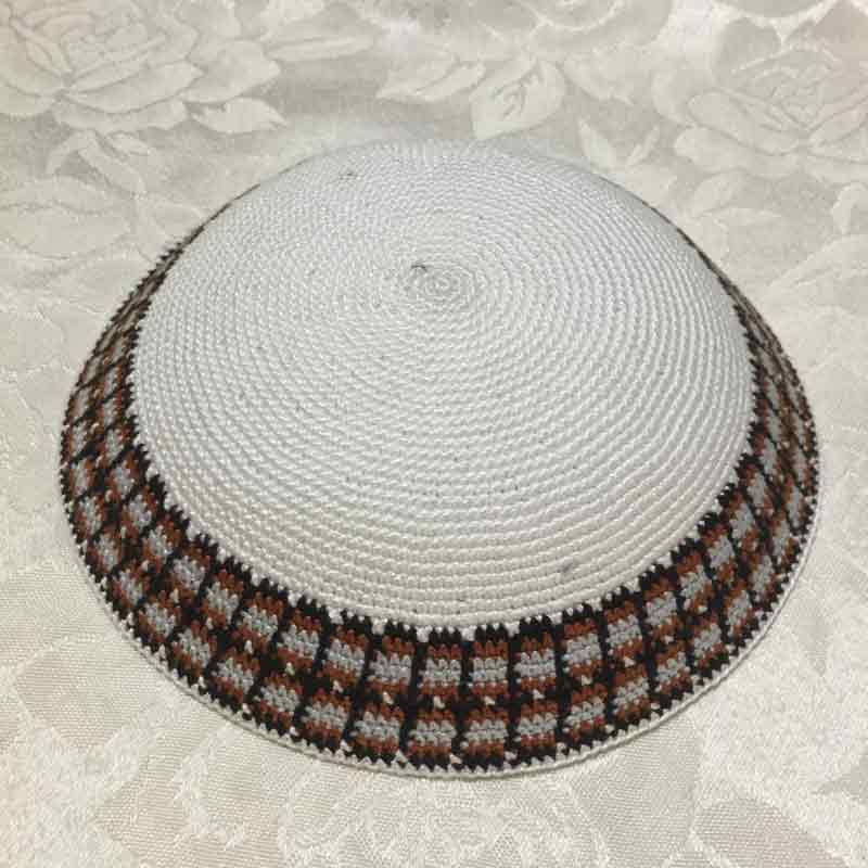 כיפה עבודת יד 17 ס"מ דגם 455