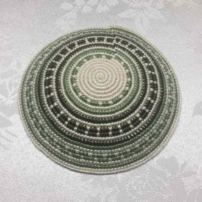 כיפה סרוגה עבודת יד