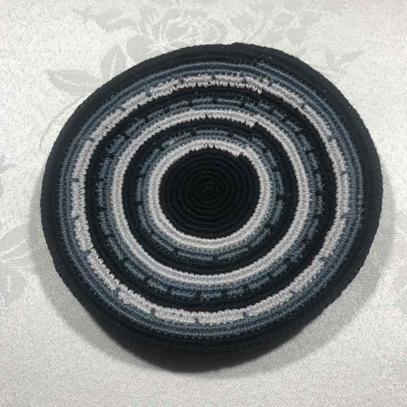 כיפה סרוגה עבודת יד