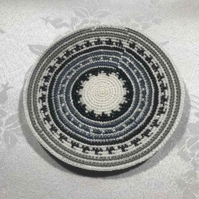 כיפה סרוגה עבודת יד