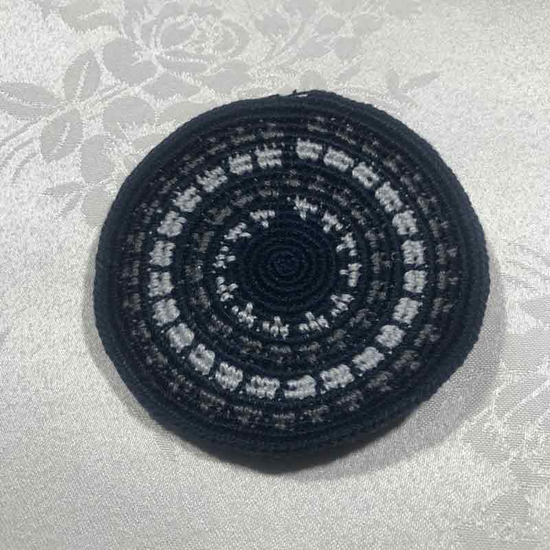 כיפה סרוגה עבודת יד